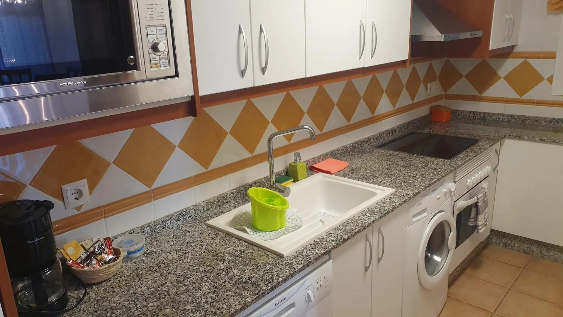 Alandalusthalassa.Com Apartamento Planta Baja Vera